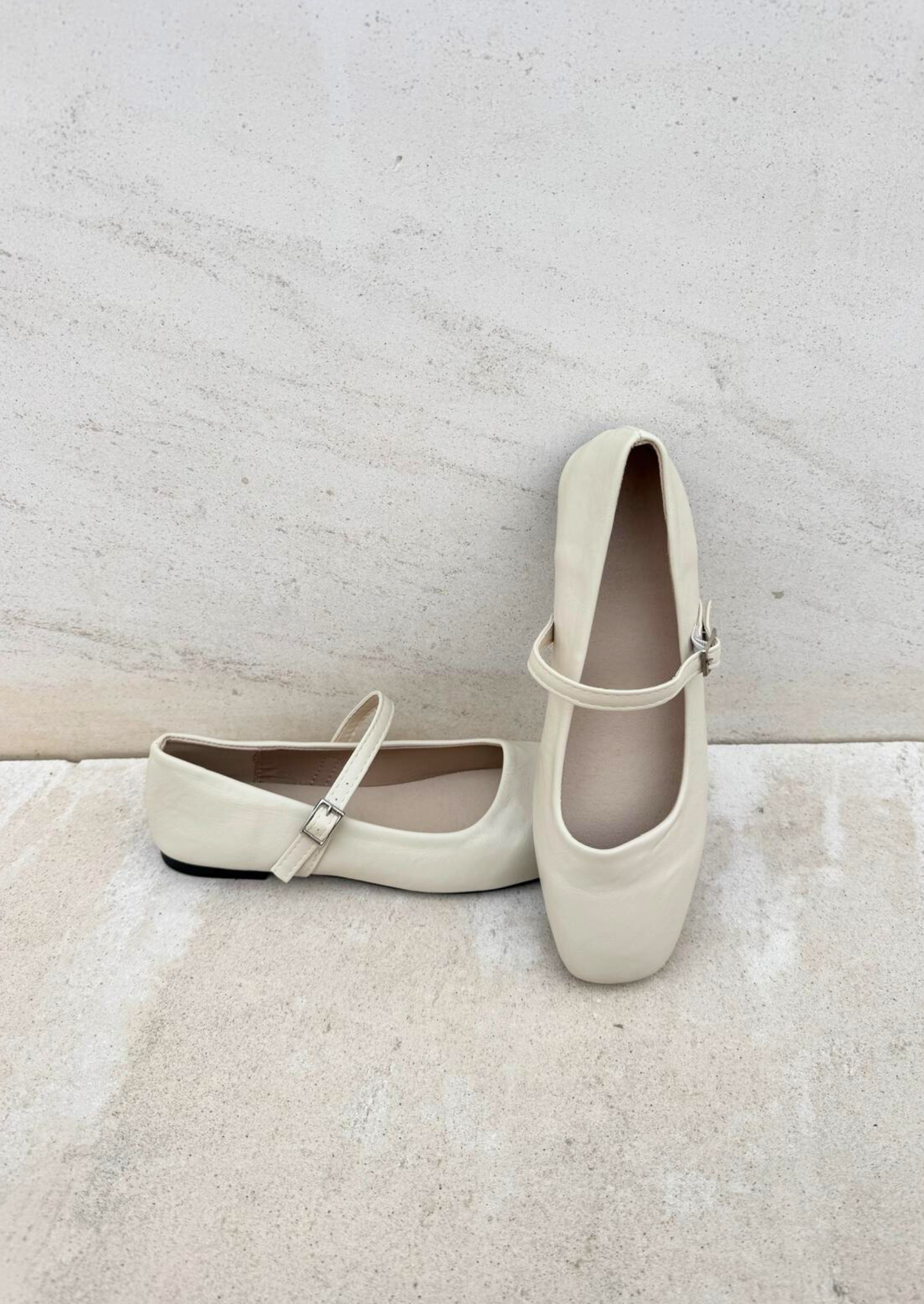 Noa - Bailarina de punta cuadrada con tira en el empeine