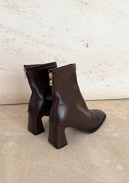 Vera - Botín de punta cuadrada con cremallera trasera