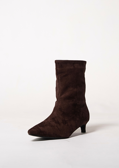 Yasmine - Botín de ante de tacón bajo