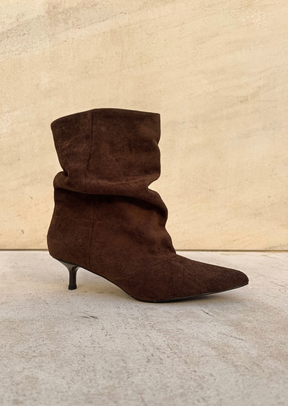 Aina - Botín de serraje con detalles fruncidos en la caña