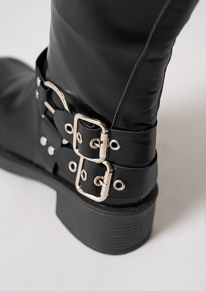 Amelie - Bota de caña alta con cinturón de hebilla