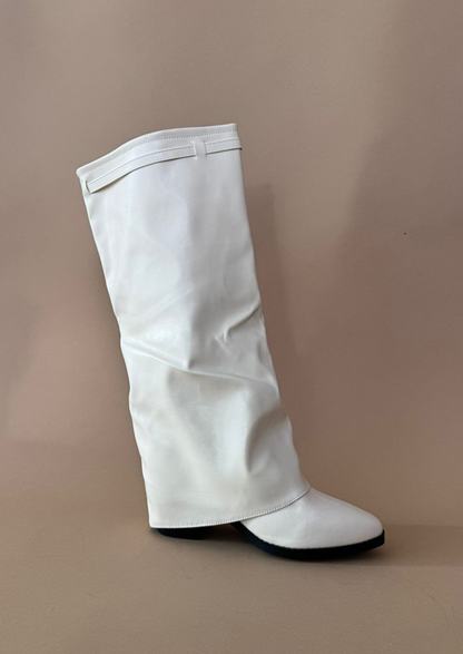 Monique - Bota de pierna ancha efecto arrugado