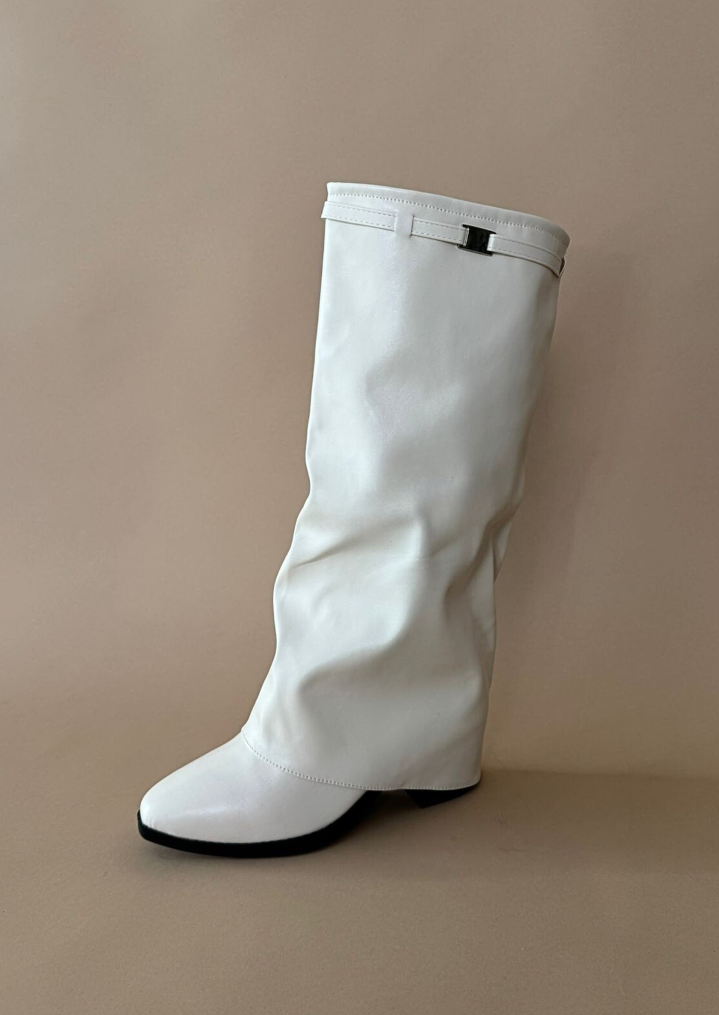 Monique - Bota de pierna ancha efecto arrugado